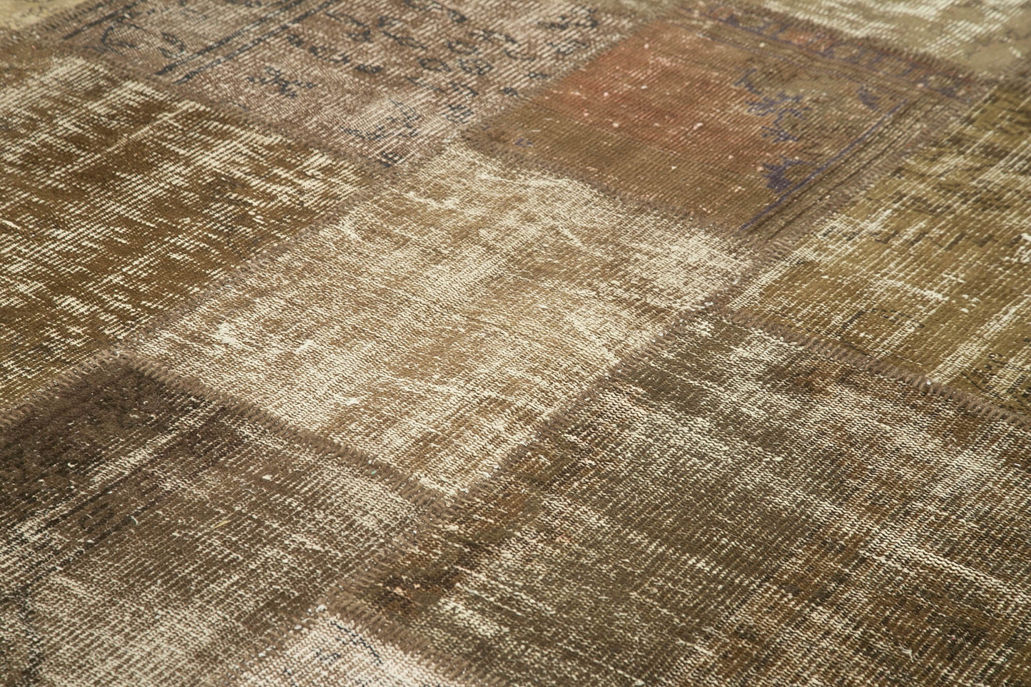 8x12 Brown Patchwork Rug- 18228