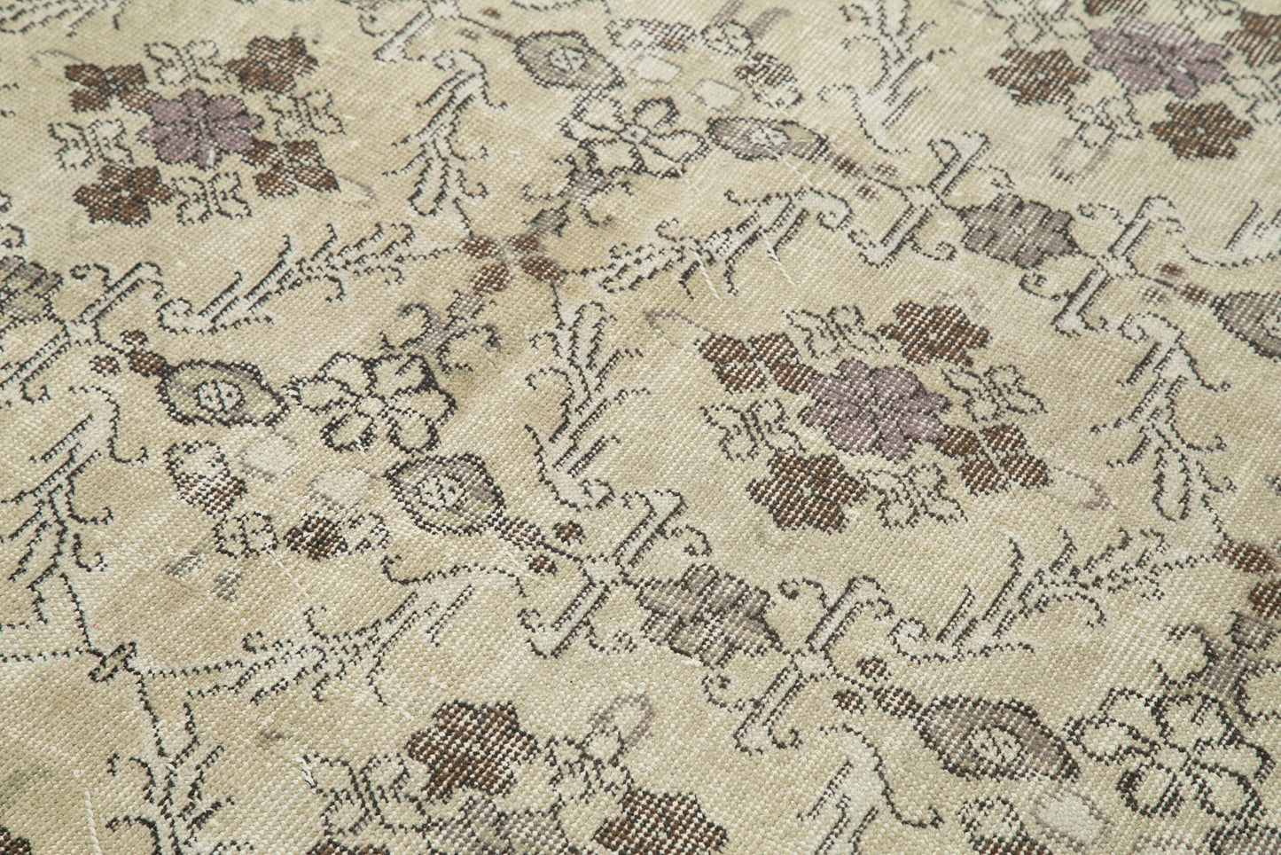 6x8 Beige Bohemian Rug - 21788