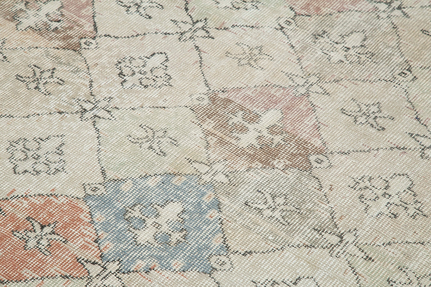 6x9 Beige Bohemian Rug - 21795