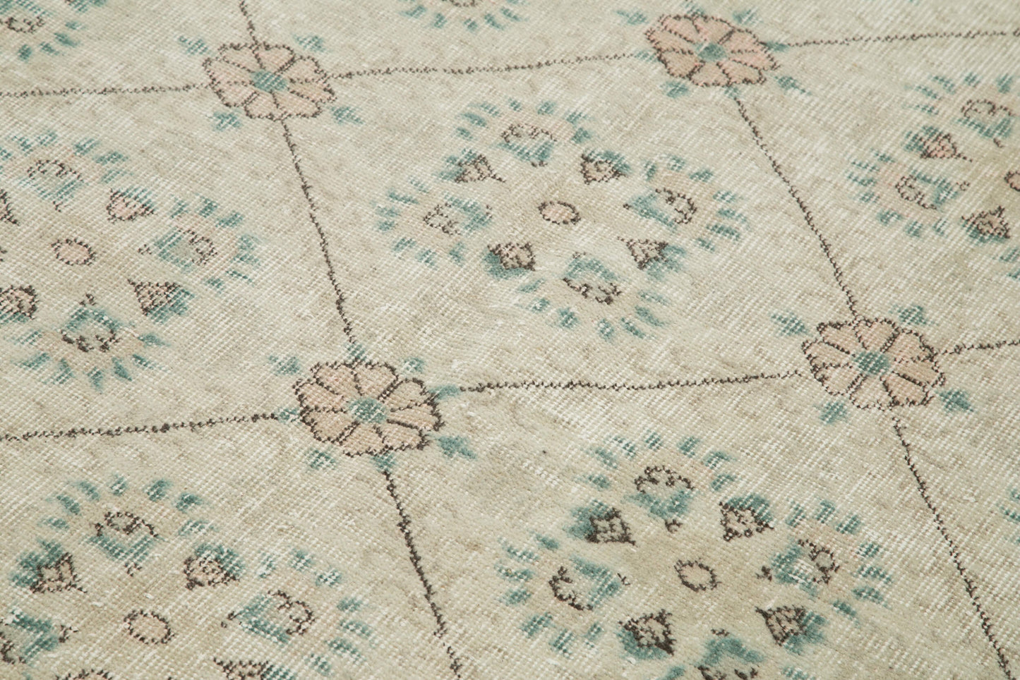 5x8 Beige Bohemian Rug - 21868