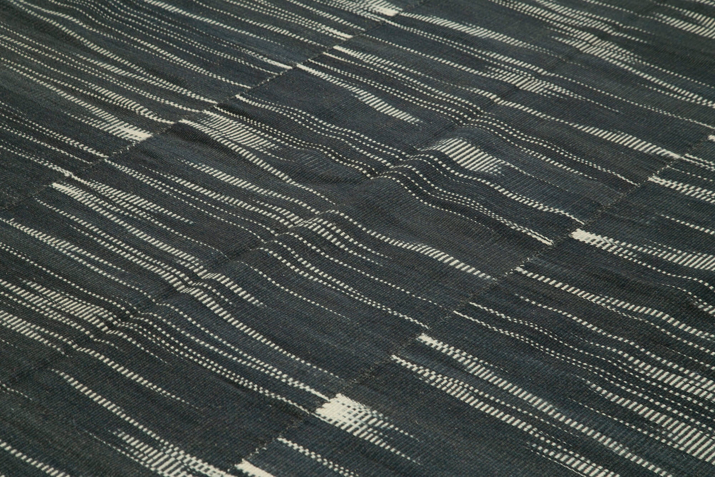 11x13 Black Contemporary Kilim Rug - 21887