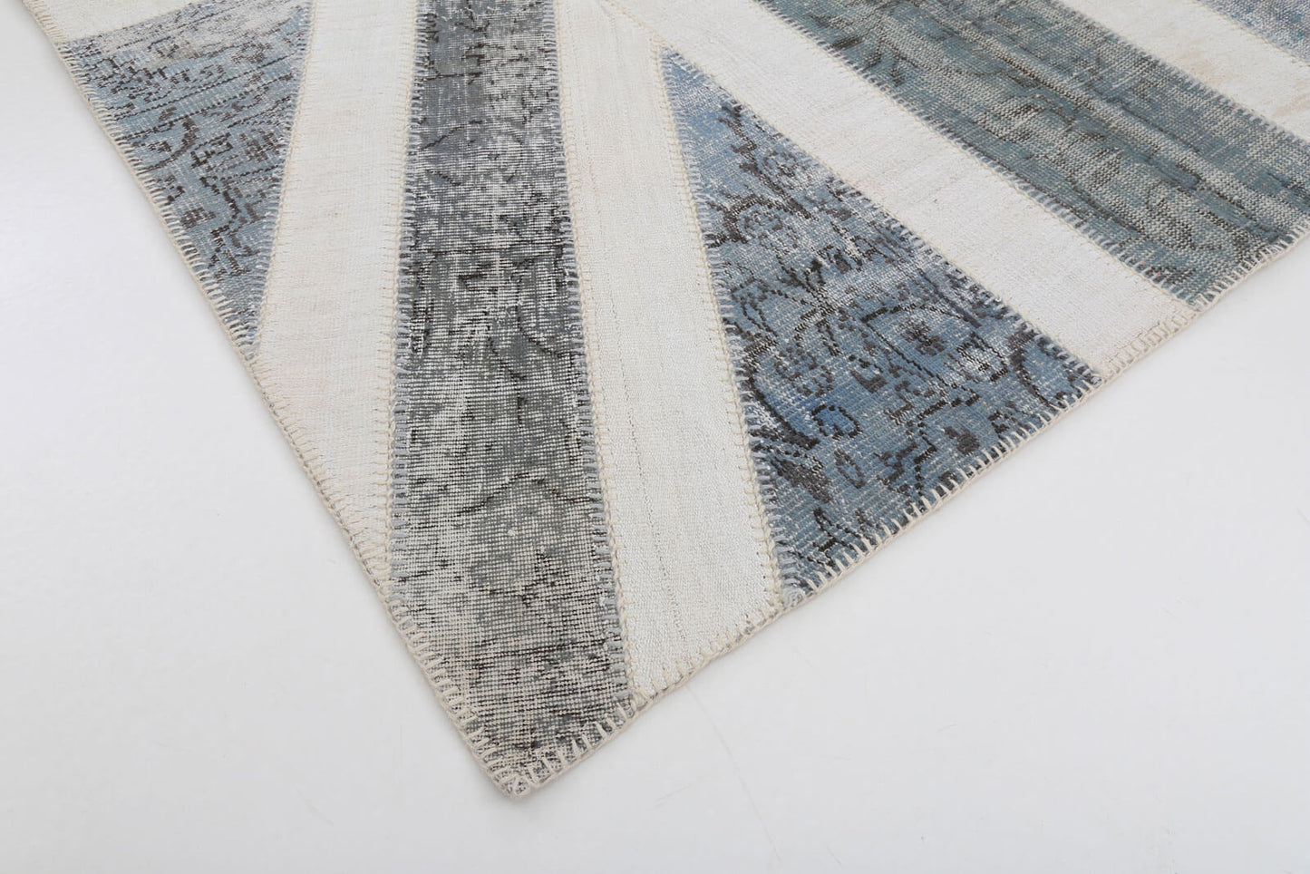 7x10 British Flag Patchwork Rug - 22629