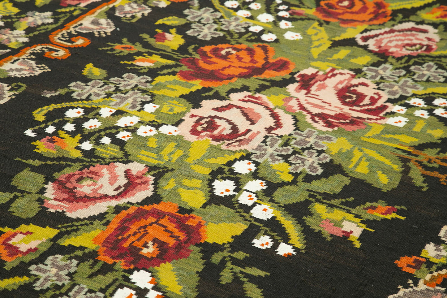 7x17 Black Rose Kilim Runner Rug - 23393