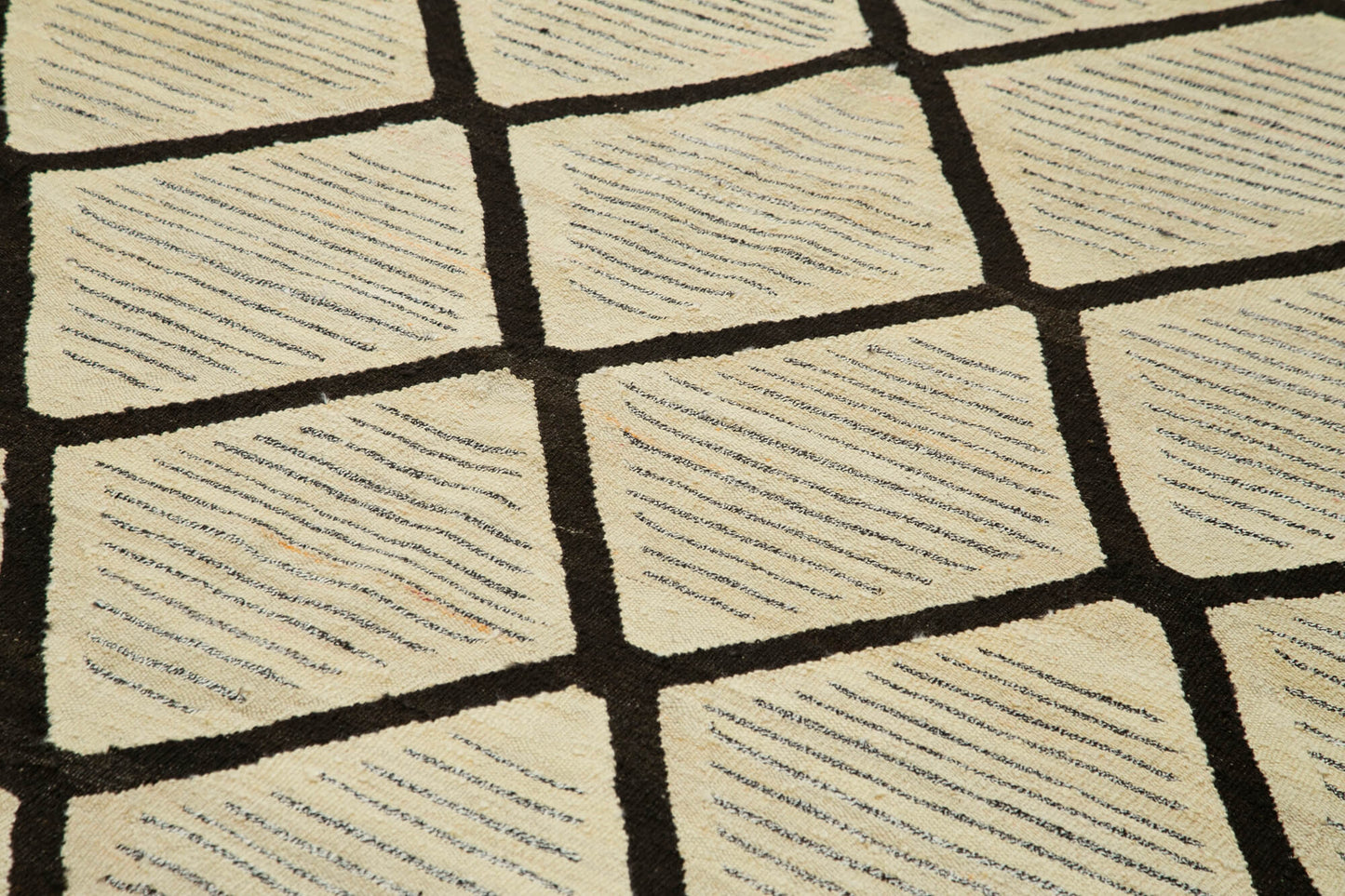 8x10 Beige Contemporary Area Rug - 26874