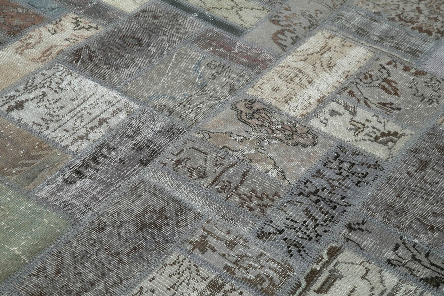 6x8 Grey Modern Patchwork Rug - 29573