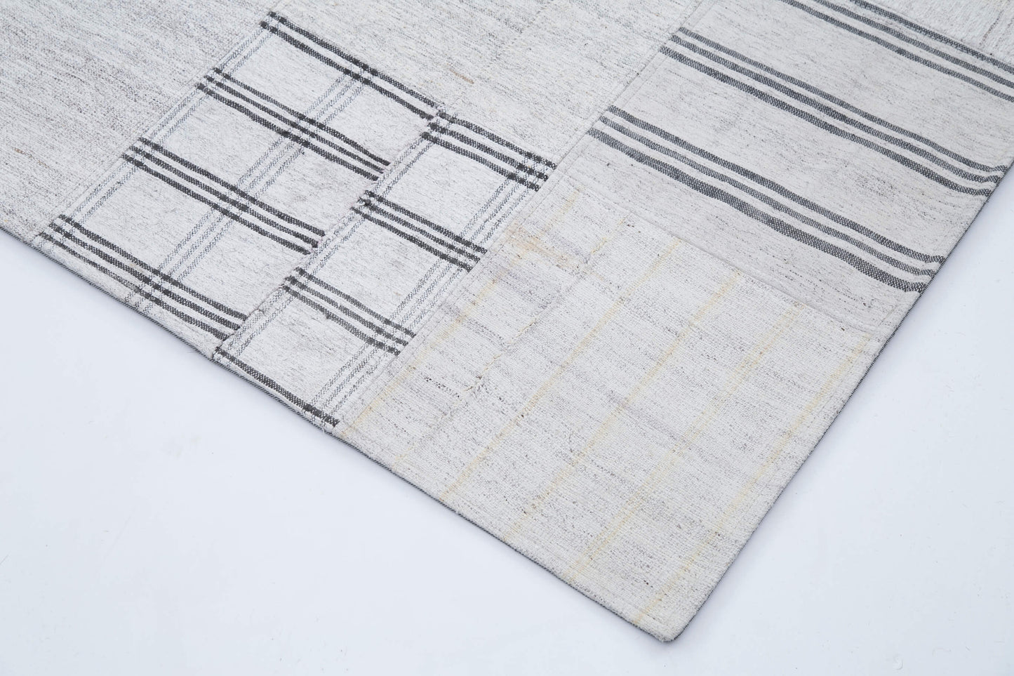 8x10 White Kilim Patchwork Rug - 30533