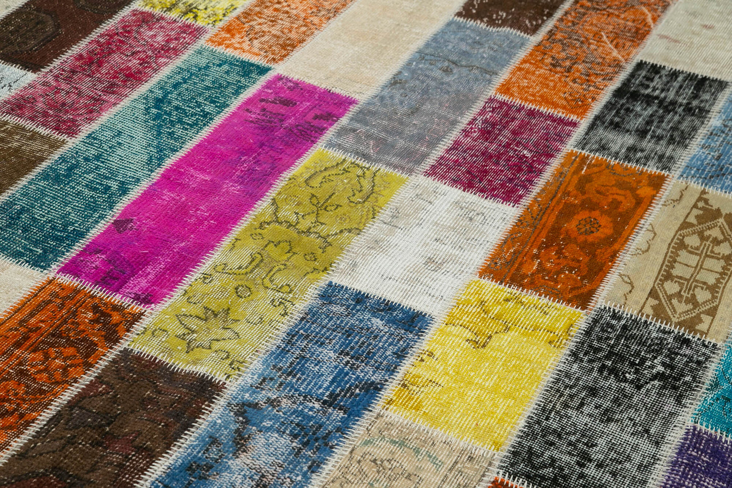 7x10 Multicolor Modern Patchwork Rug - 31074