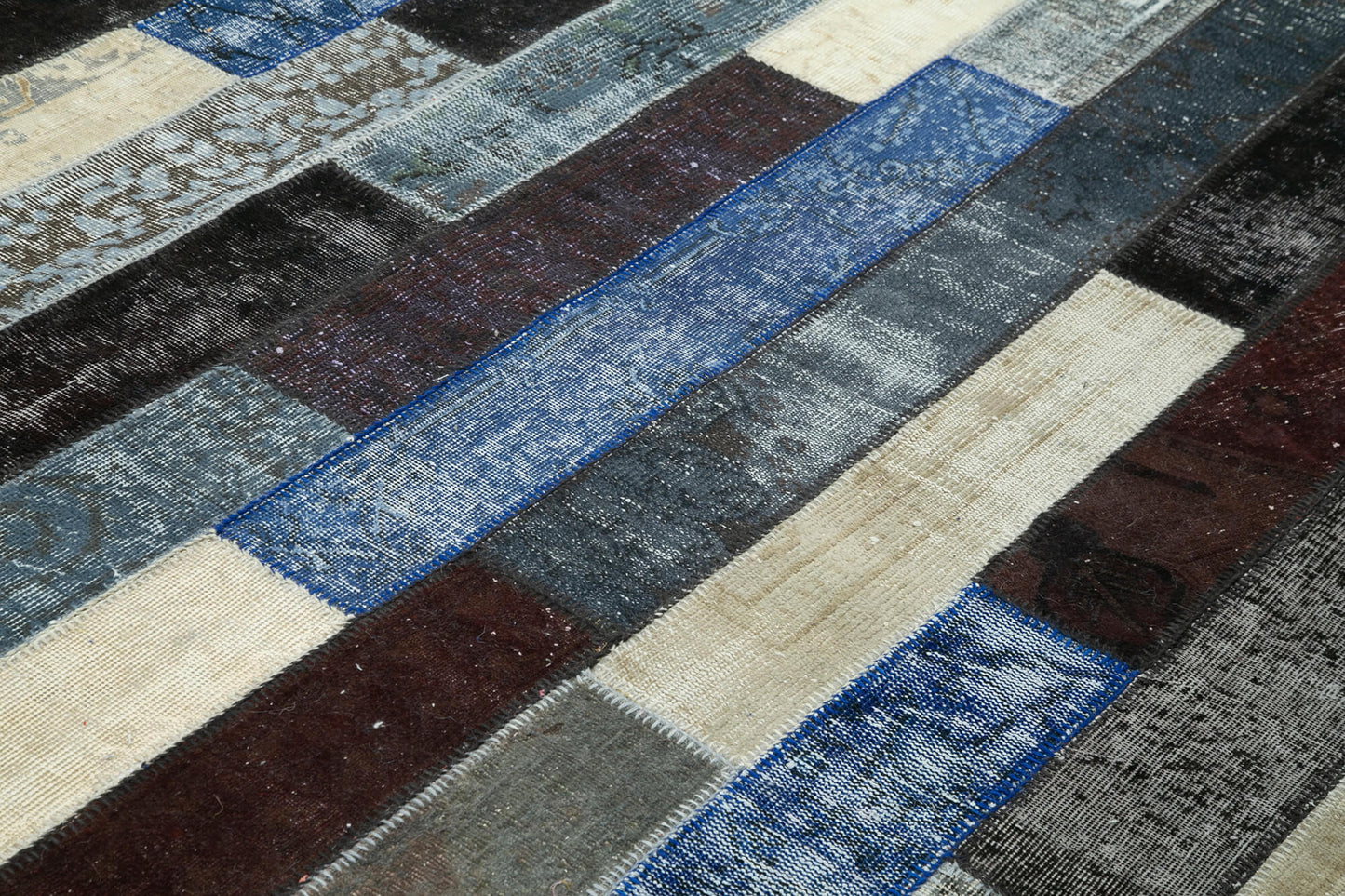 8x10 Black Modern Patchwork Rug - 31121