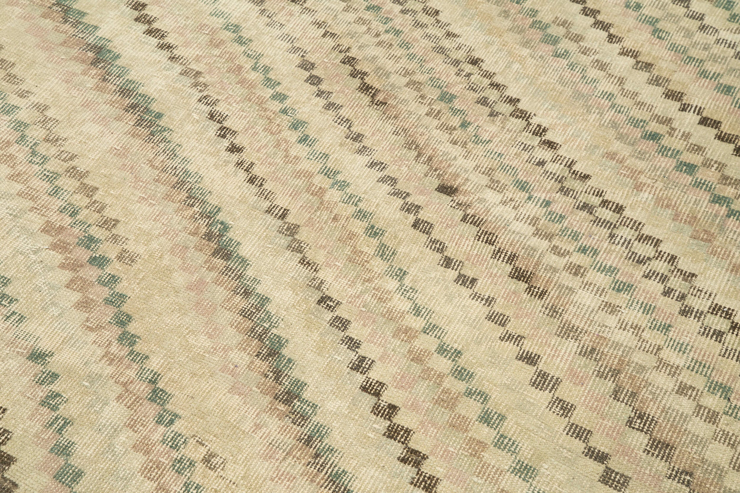 6x9 Beige Bohemian Rug - 31305