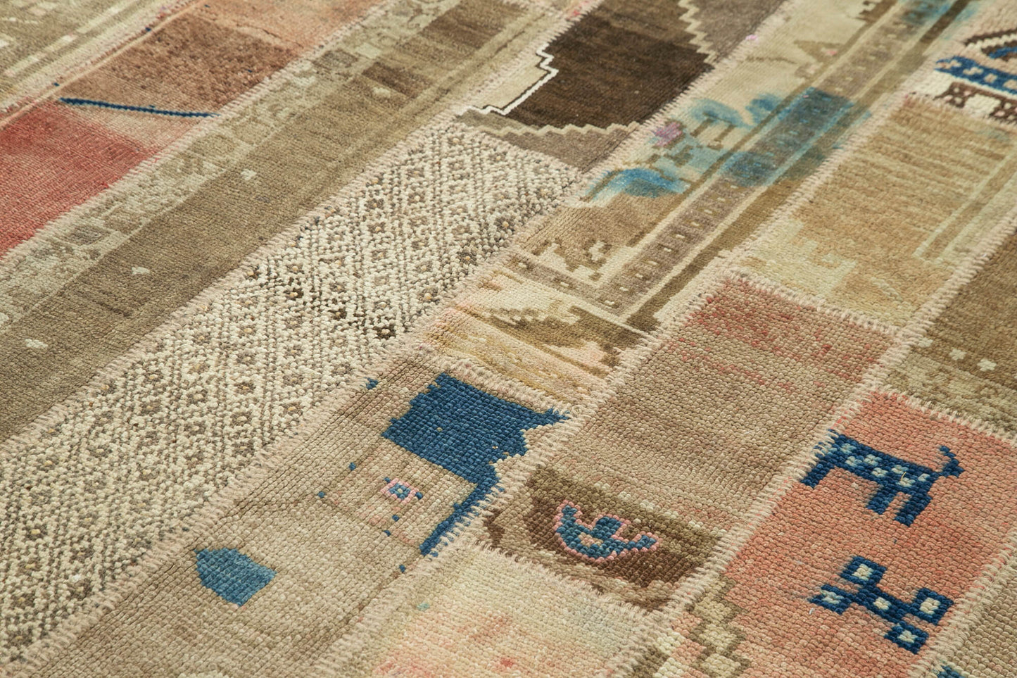 7x10 Beige Patchwork Rug - 31392