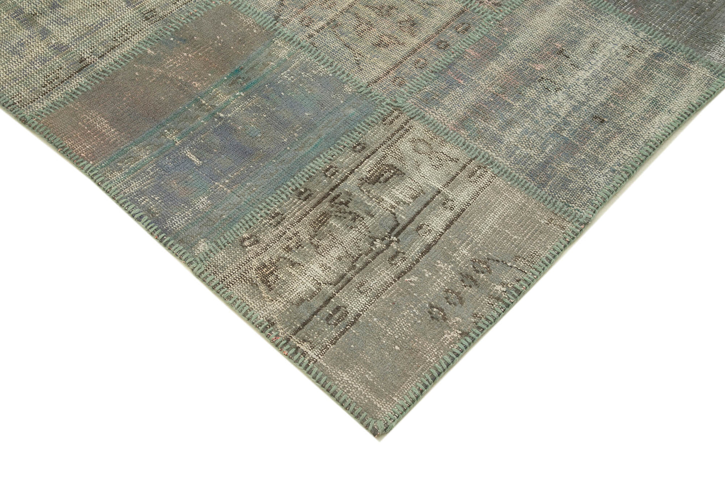 6x10 Grey Patchwork Rug - 31617