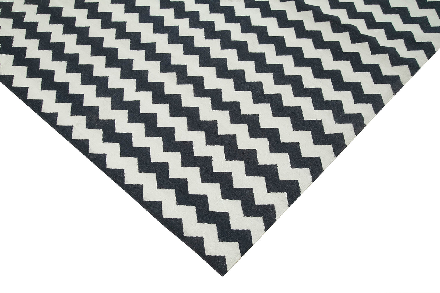 10x14 Black Dhurrie Rug - 32707