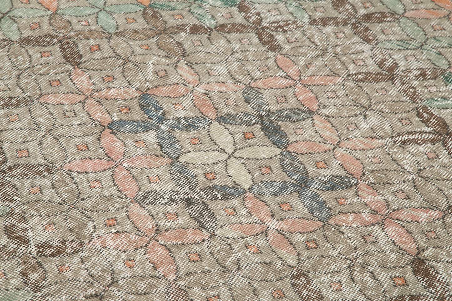 5x9 Brown Bohemian Rug - 33055