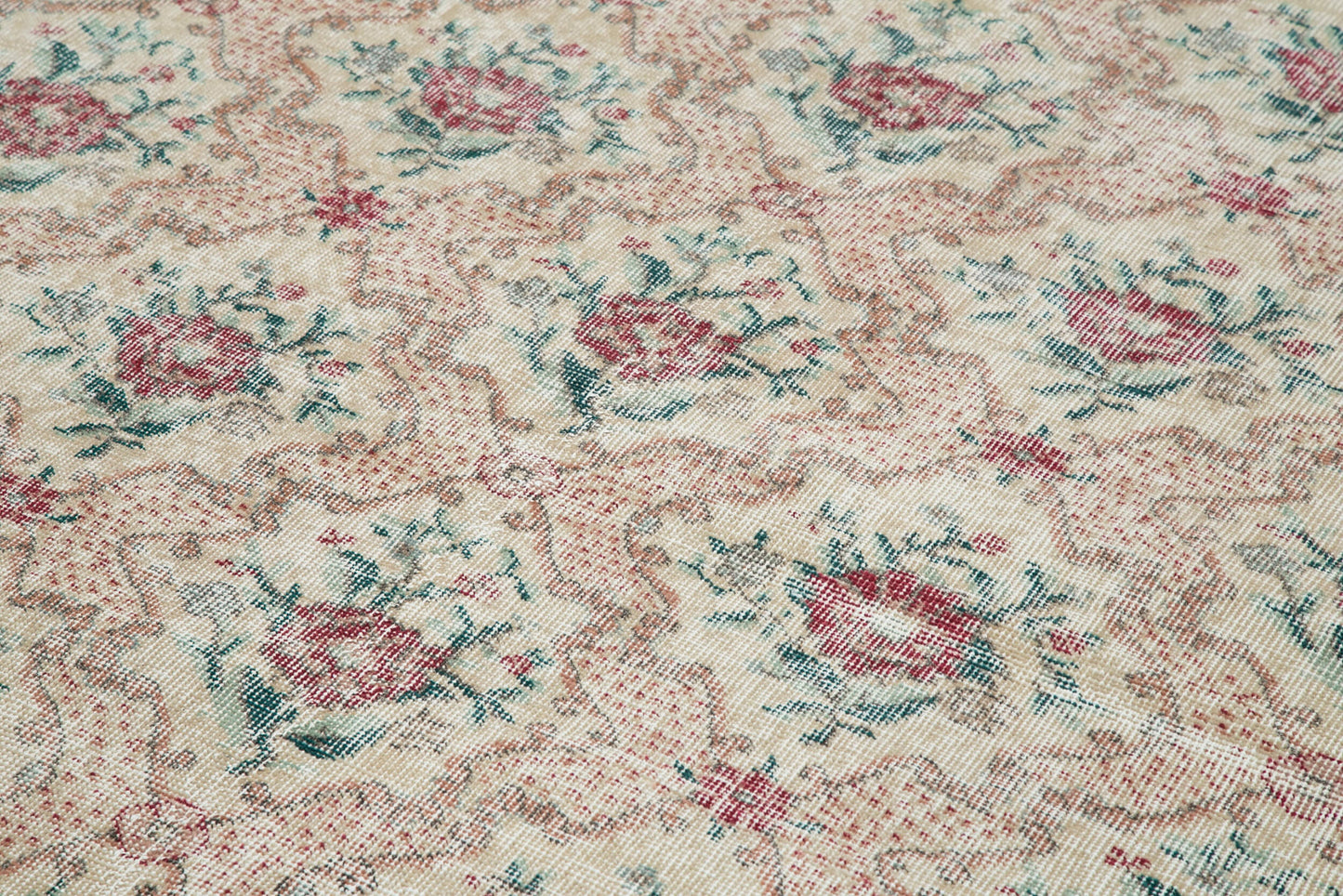 6x10 Beige Bohemian Rug - 33261