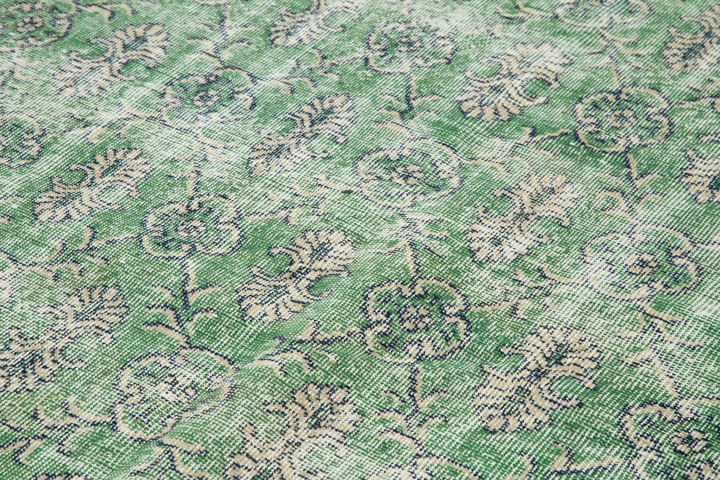7x10 Green Bohemian Rug - 33265