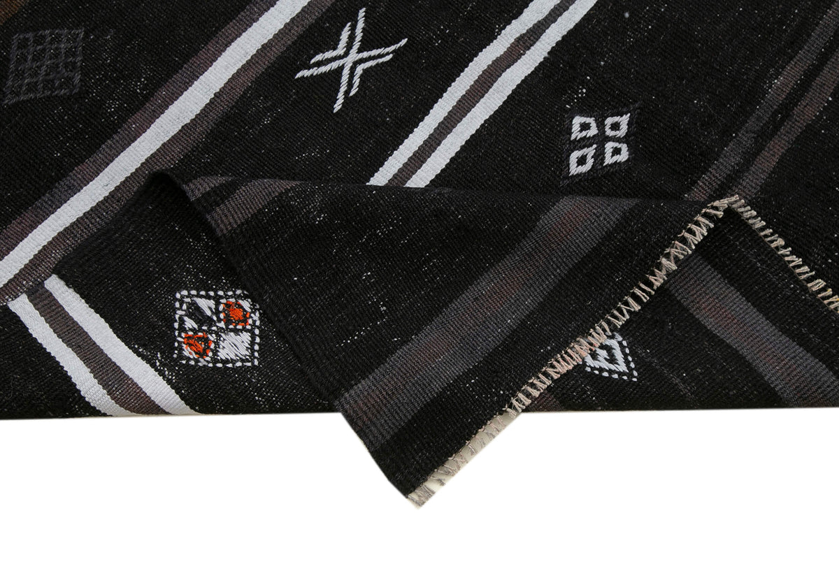 5x8 Black Vintage Turkish Kilim Rug - 35564