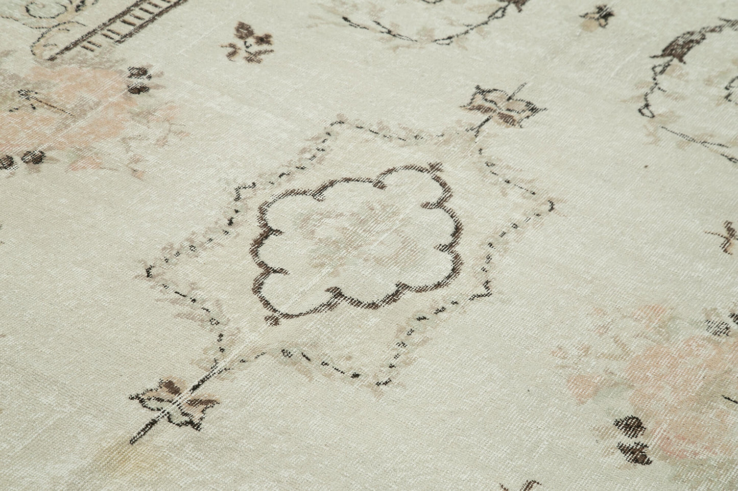 6x10 Beige Turkish Vintage Area Rug - 36570