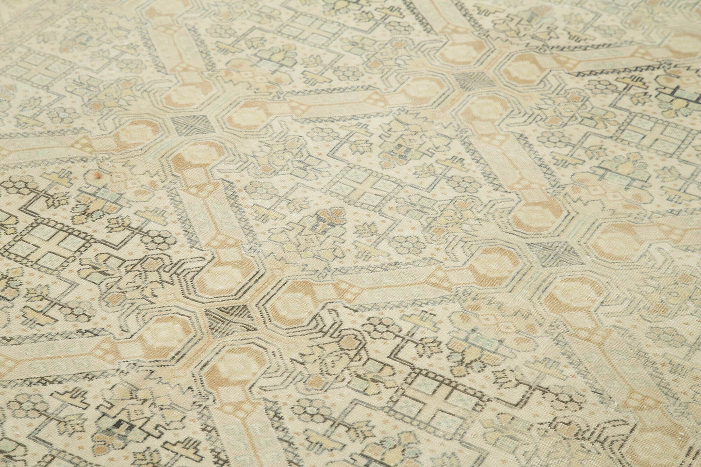 6x9 Beige Vintage Rug - 37950