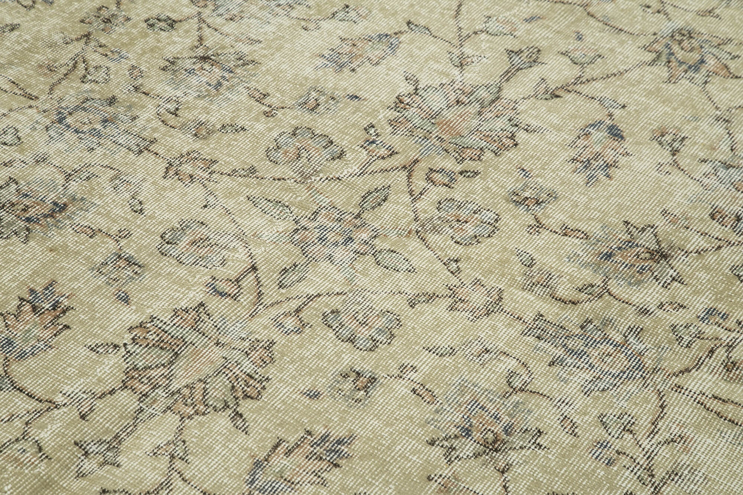 6x9 Beige Turkish Vintage Area Rug - 38910