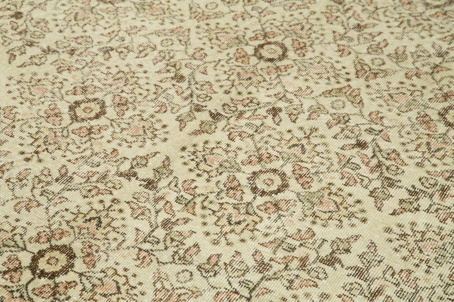 6x10 Beige Turkish Vintage Area Rug - 39031
