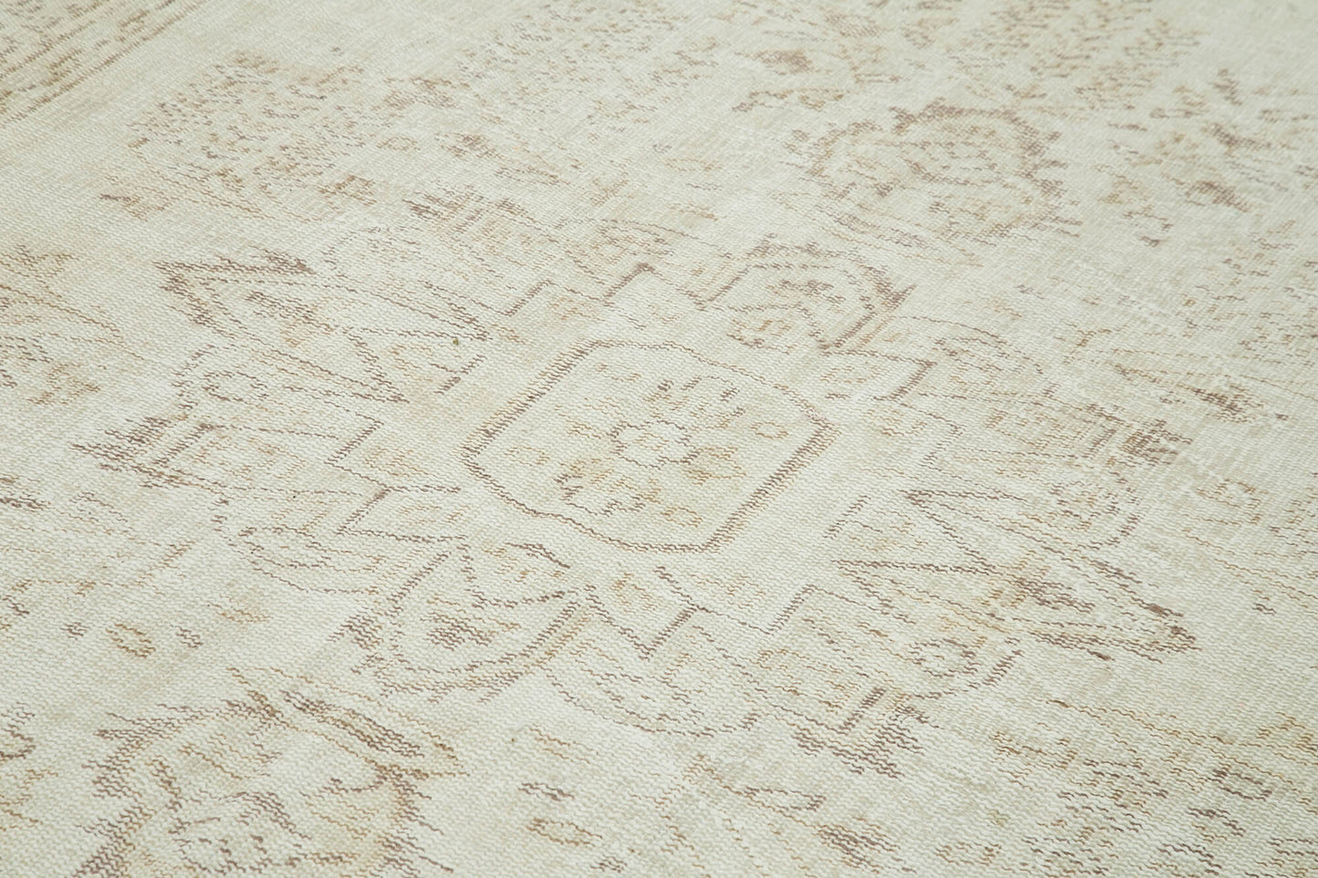 6x10 Beige Turkish Vintage Area Rug - 39067