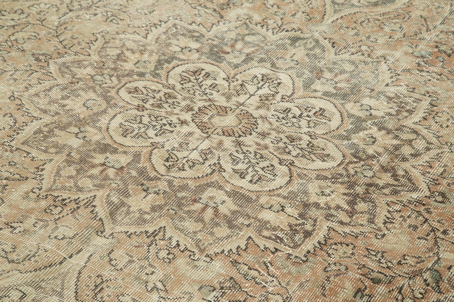 6x10 Beige Turkish Vintage Area Rug - 39076