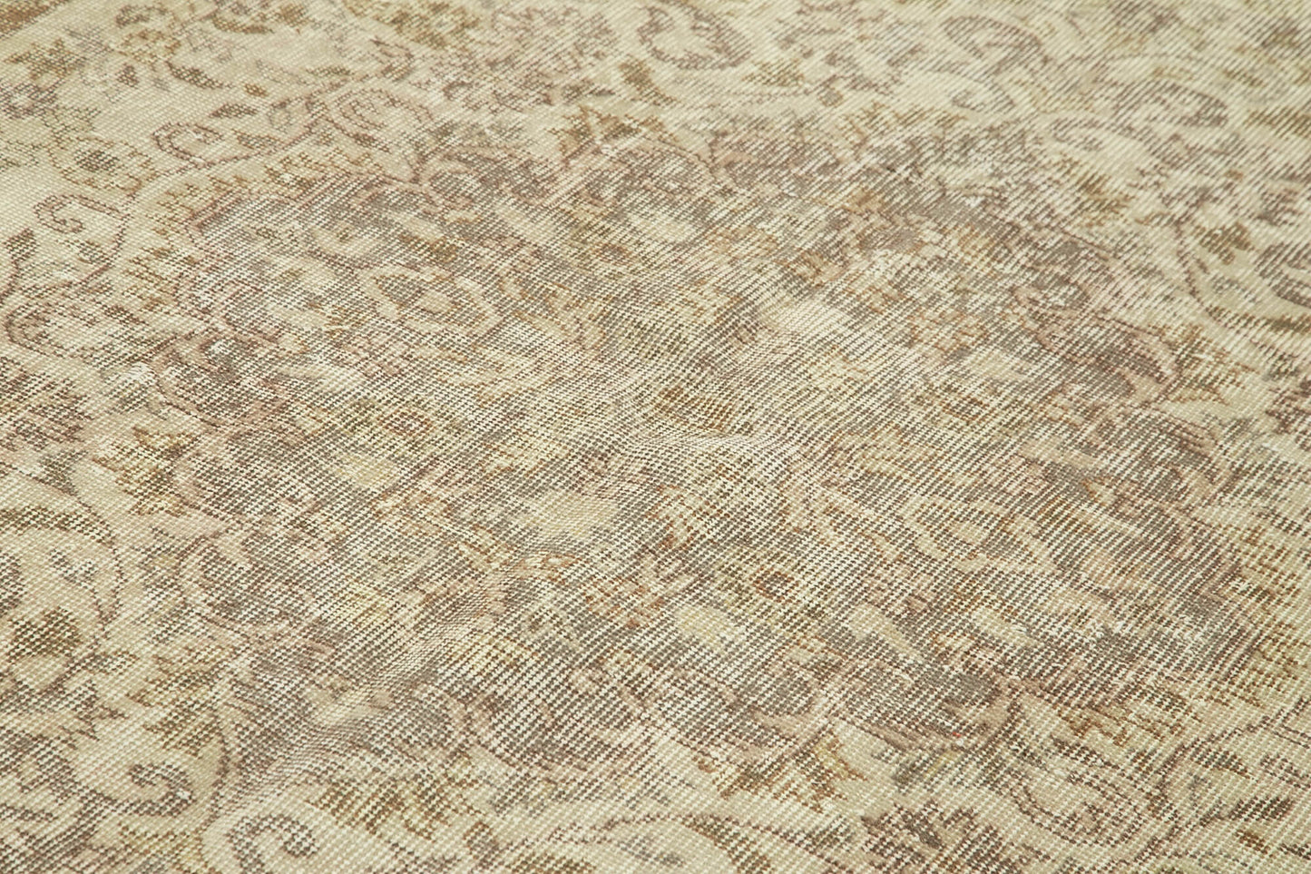 6x10 Beige Turkish Vintage Area Rug - 39102