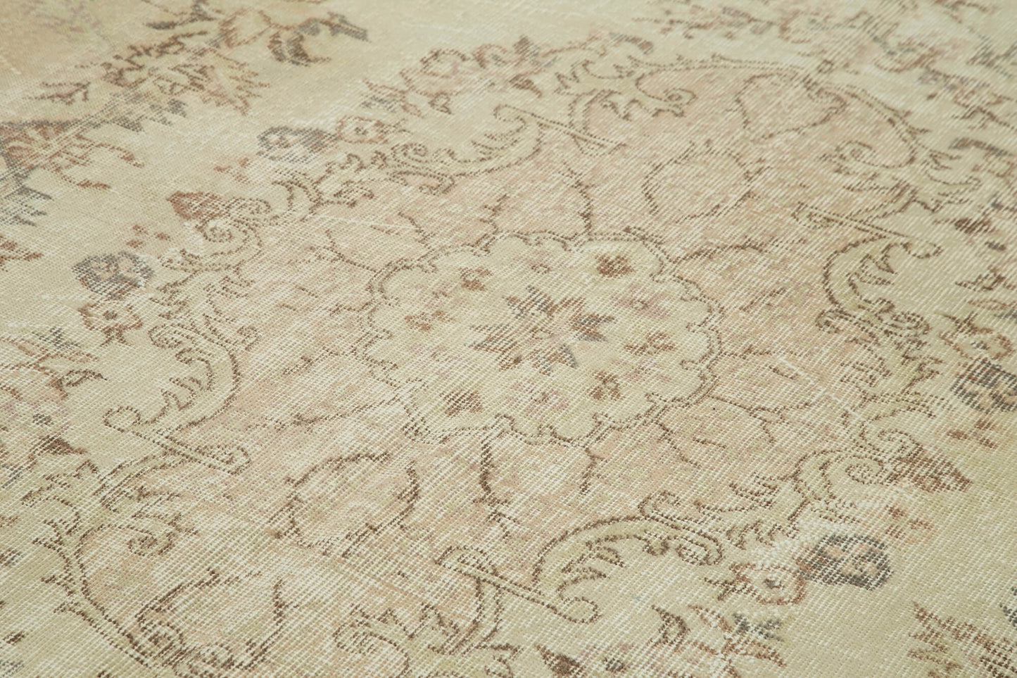 6x10 Beige Turkish Vintage Area Rug - 39301