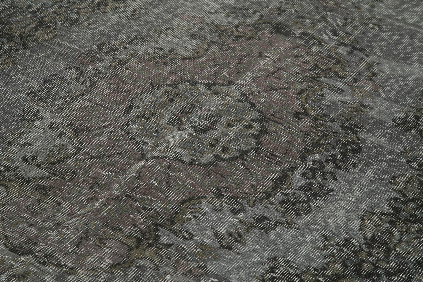 6x10 Black Overdyed Rug - 39454