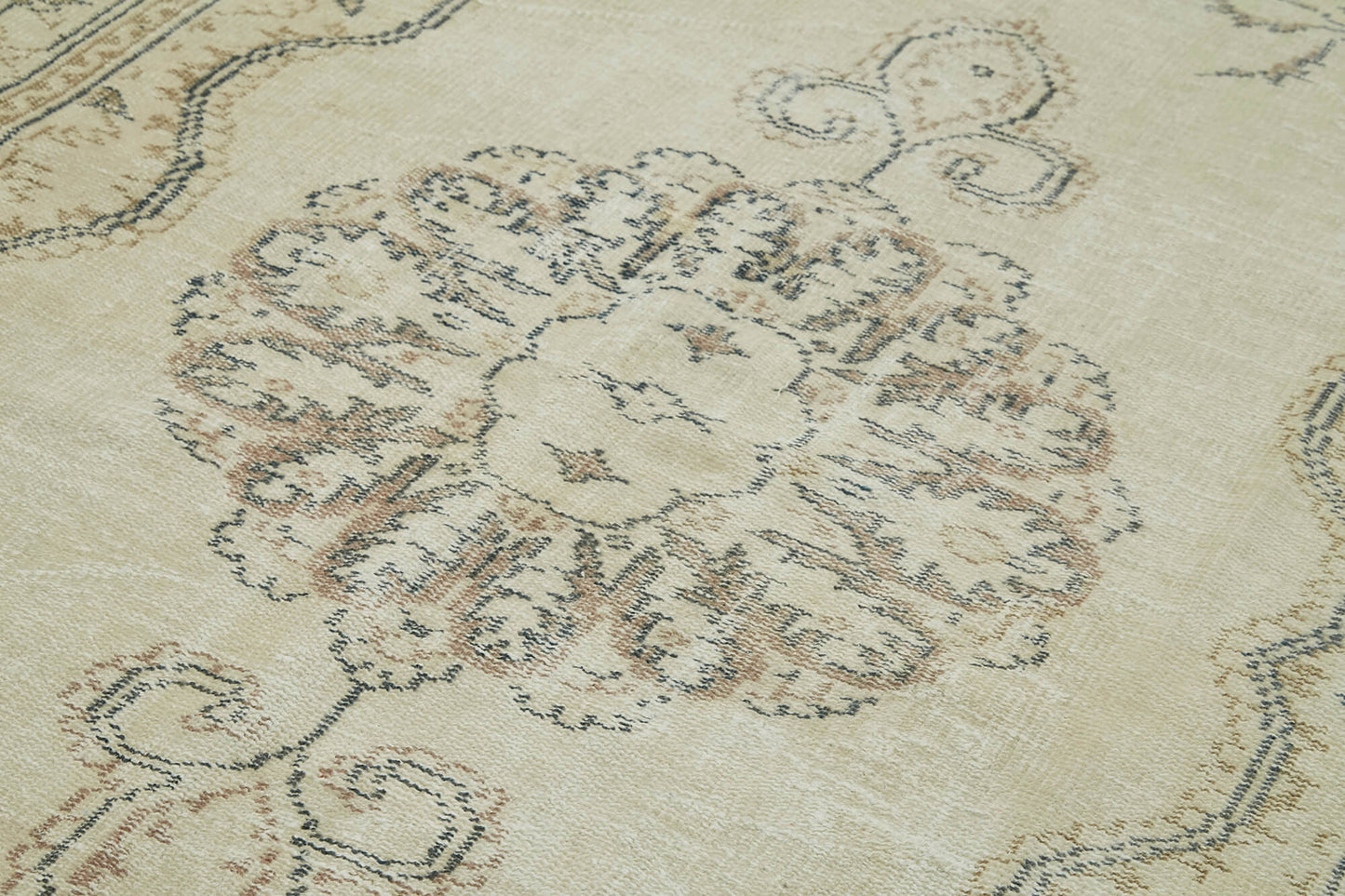 6x9 Beige Turkish Vintage Area Rug - 41411