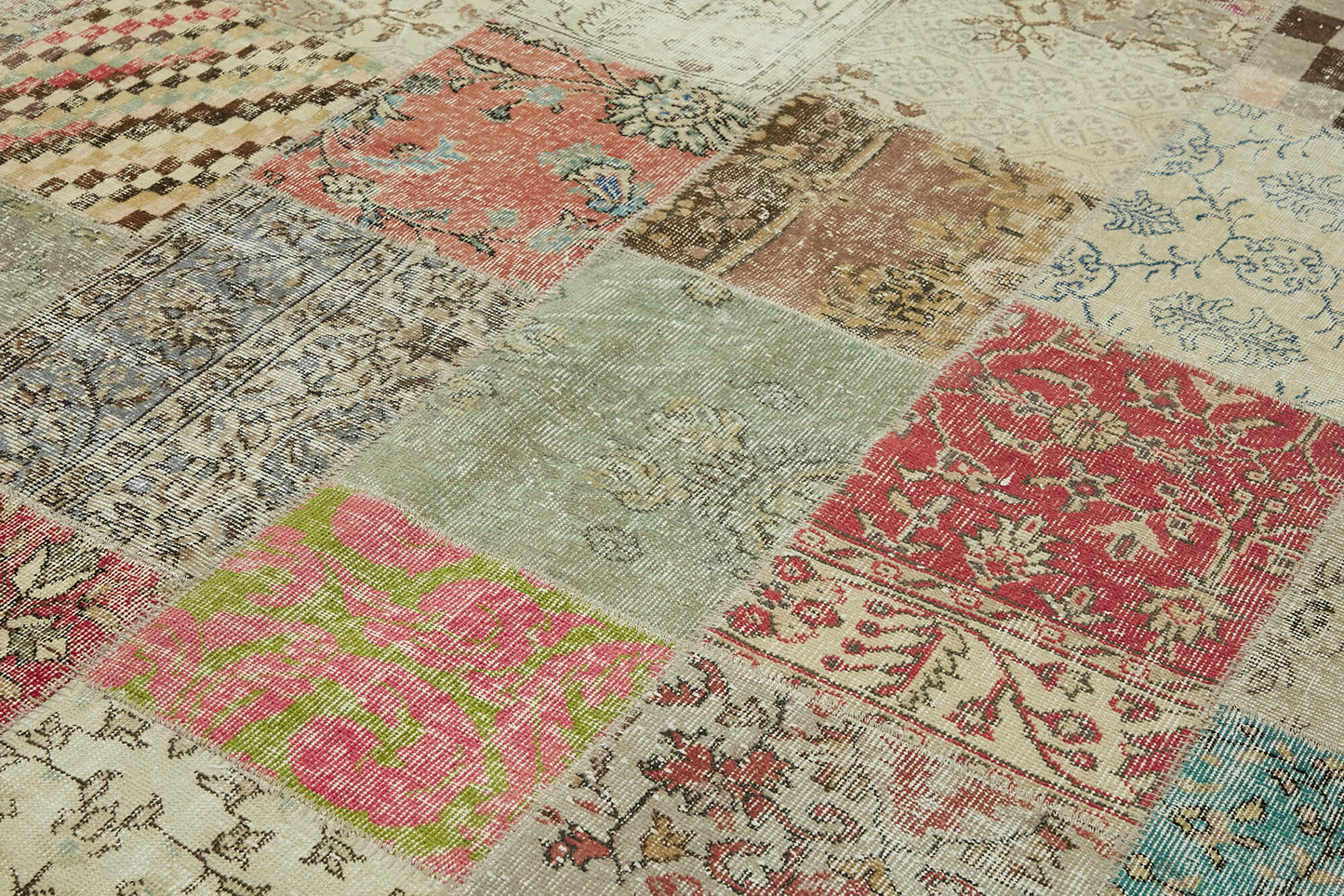 8x11 Beige Patchwork Rug- 43237
