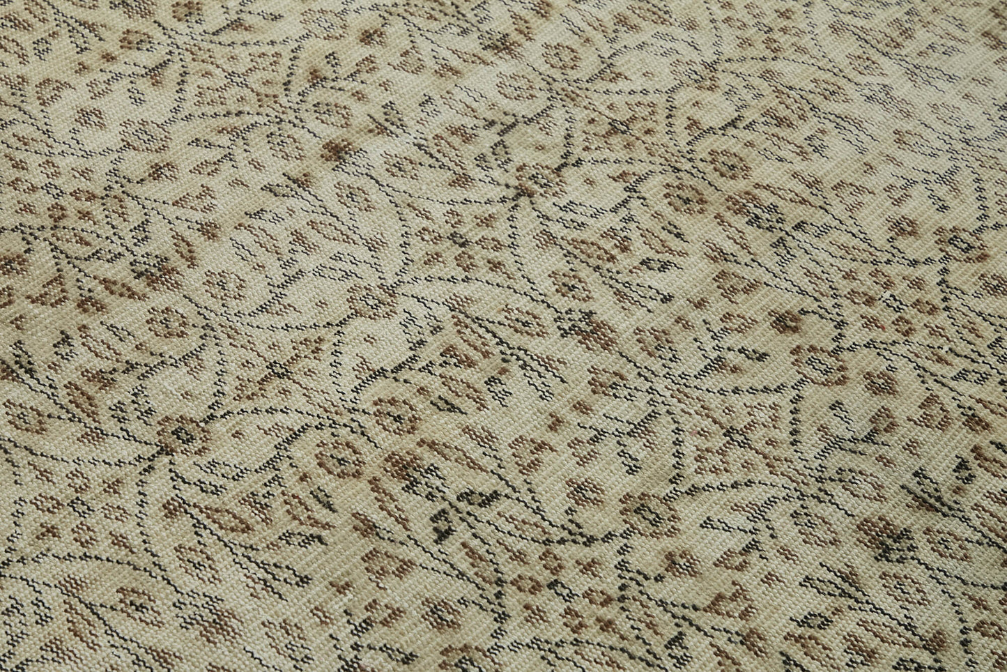 4x7 Beige Turkish Vintage Area Rug - 45840