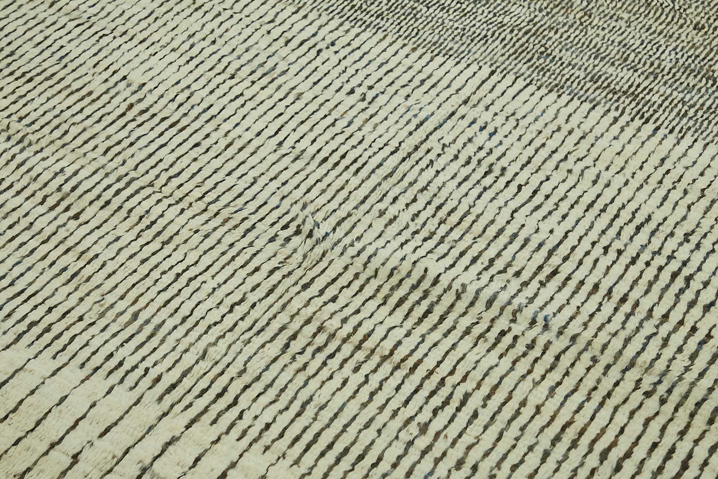 8x11 Contemporary Tribal Area Rugs - 46235