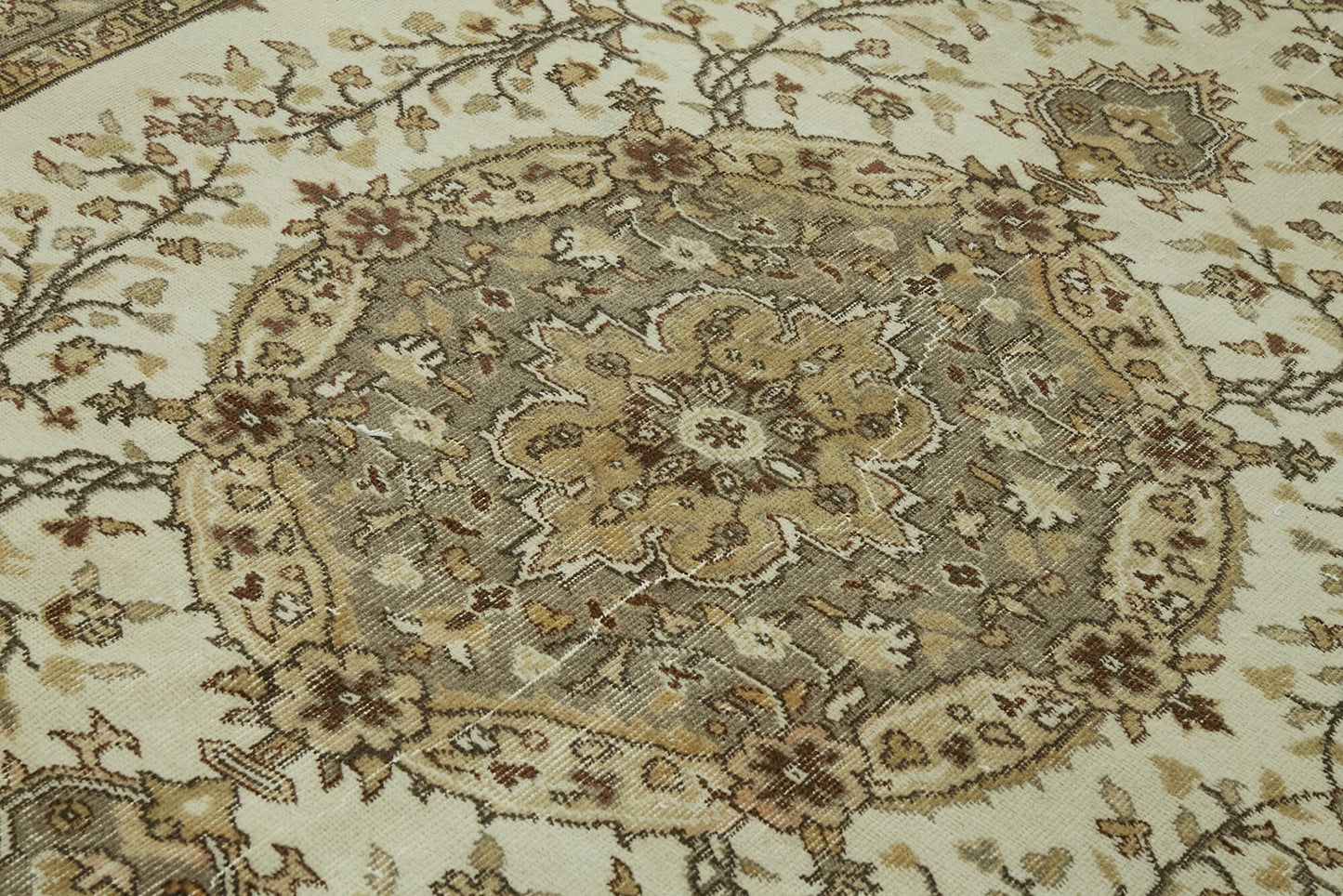 6x10 Beige Turkish Vintage Area Rug - 46384