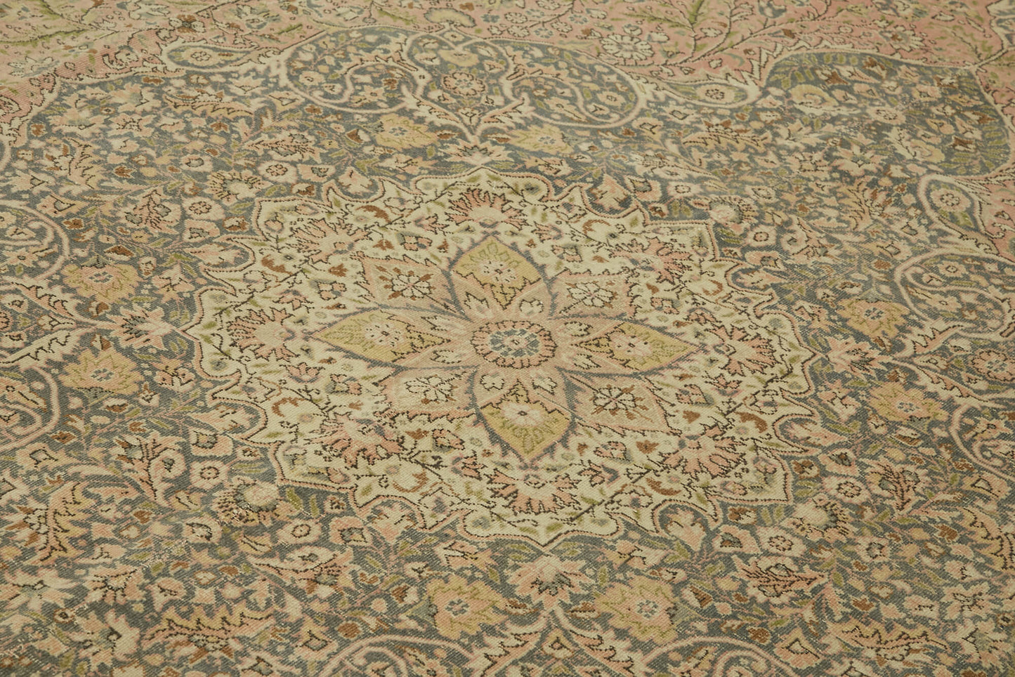 8x11 Beige Vintage Large Area Rug - 46427