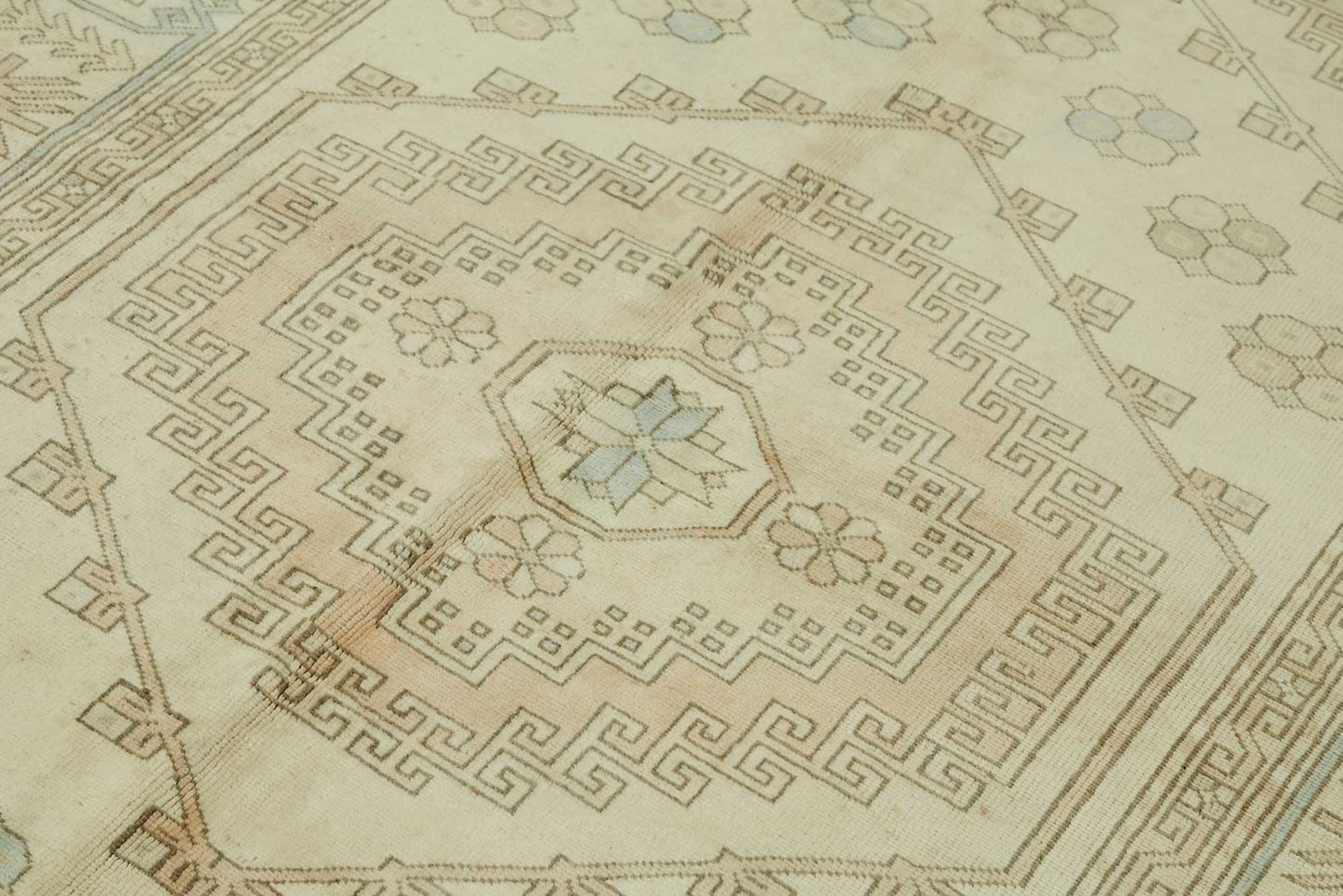 5x8 Vintage Handmade Anatolian Rug - 46800