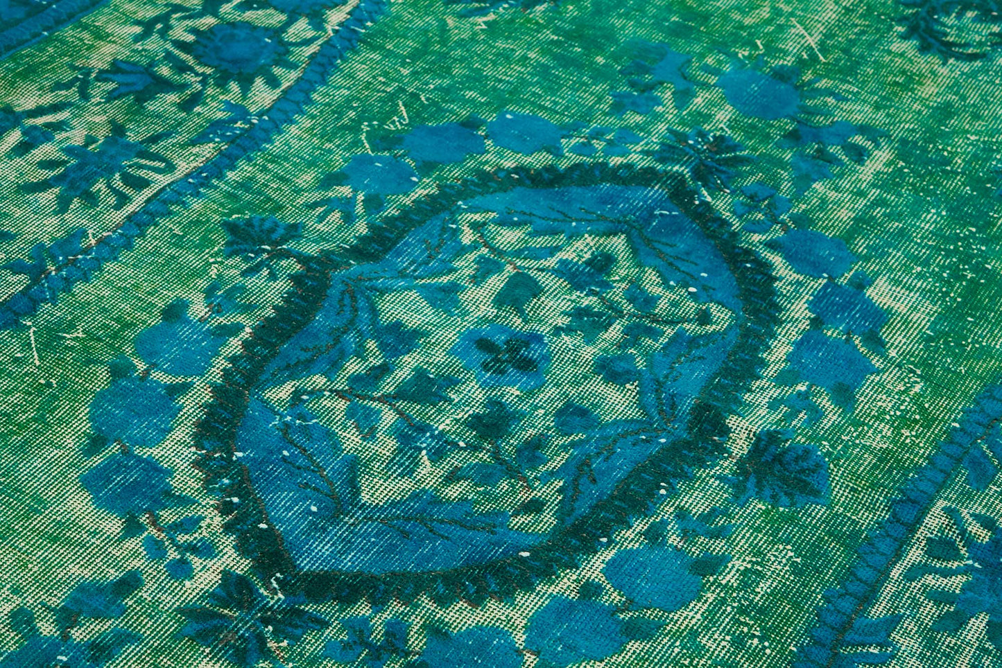 5x9 Vintage Hand-Carved Turkish Rug - 46905