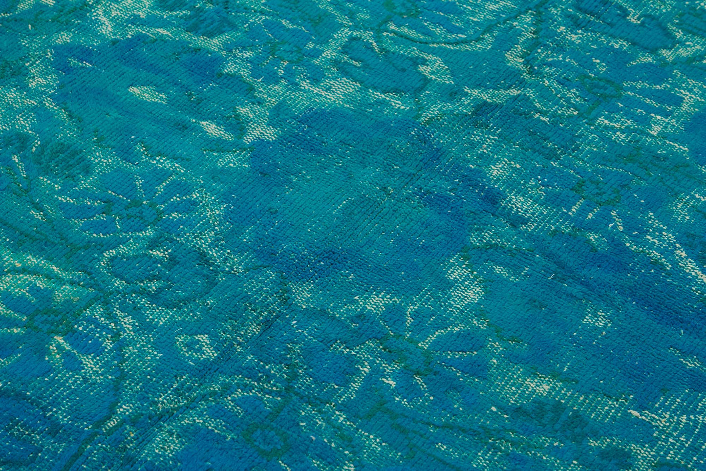 6x9 Vintage Hand-Carved Turkish Rug - 46906