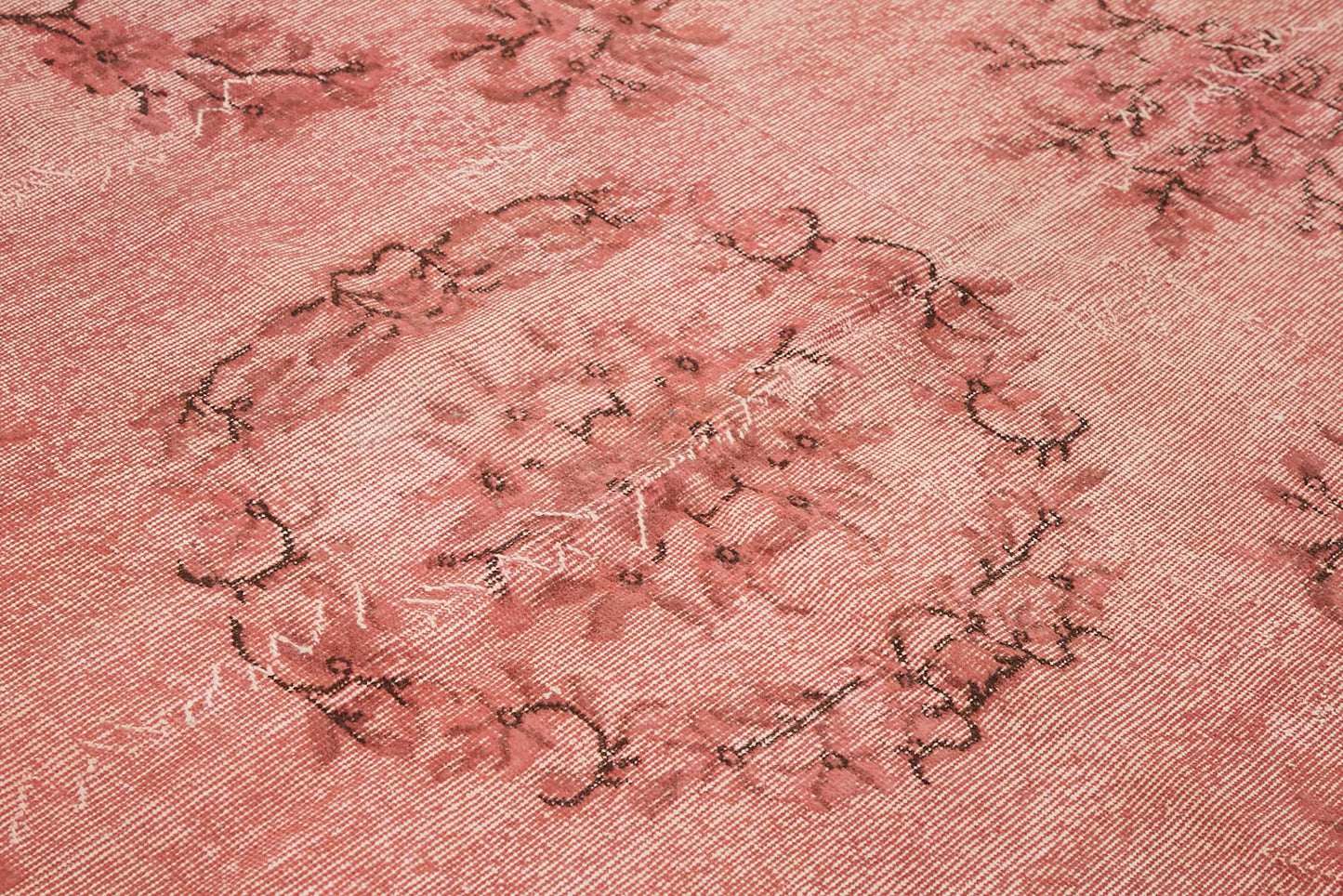 7x10 Vintage Hand-Carved Turkish Rug - 46998