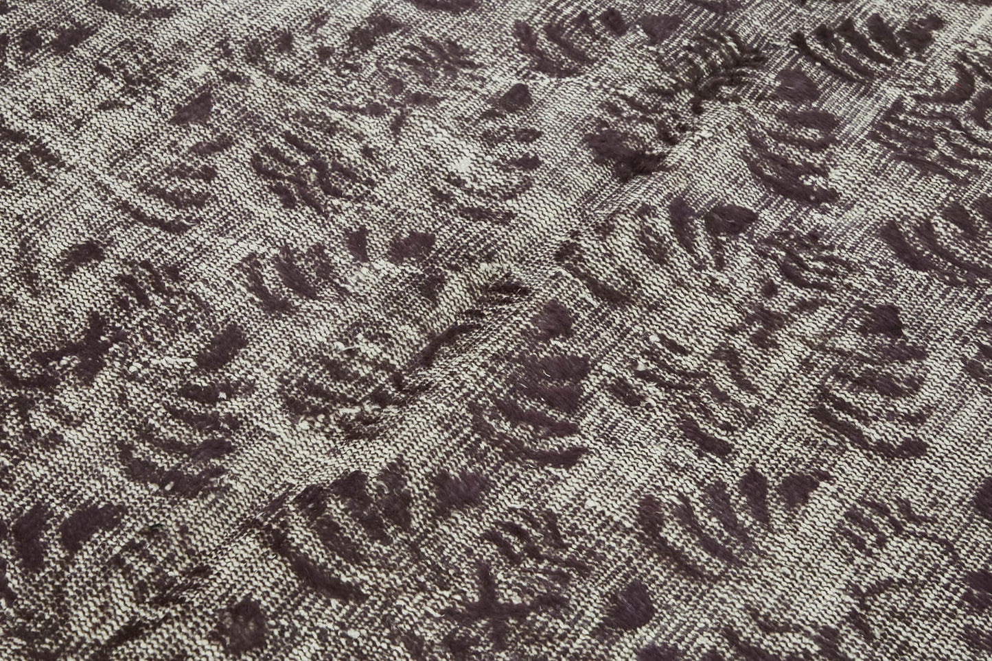 5x8 Vintage Hand-Carved Turkish Rug - 47027