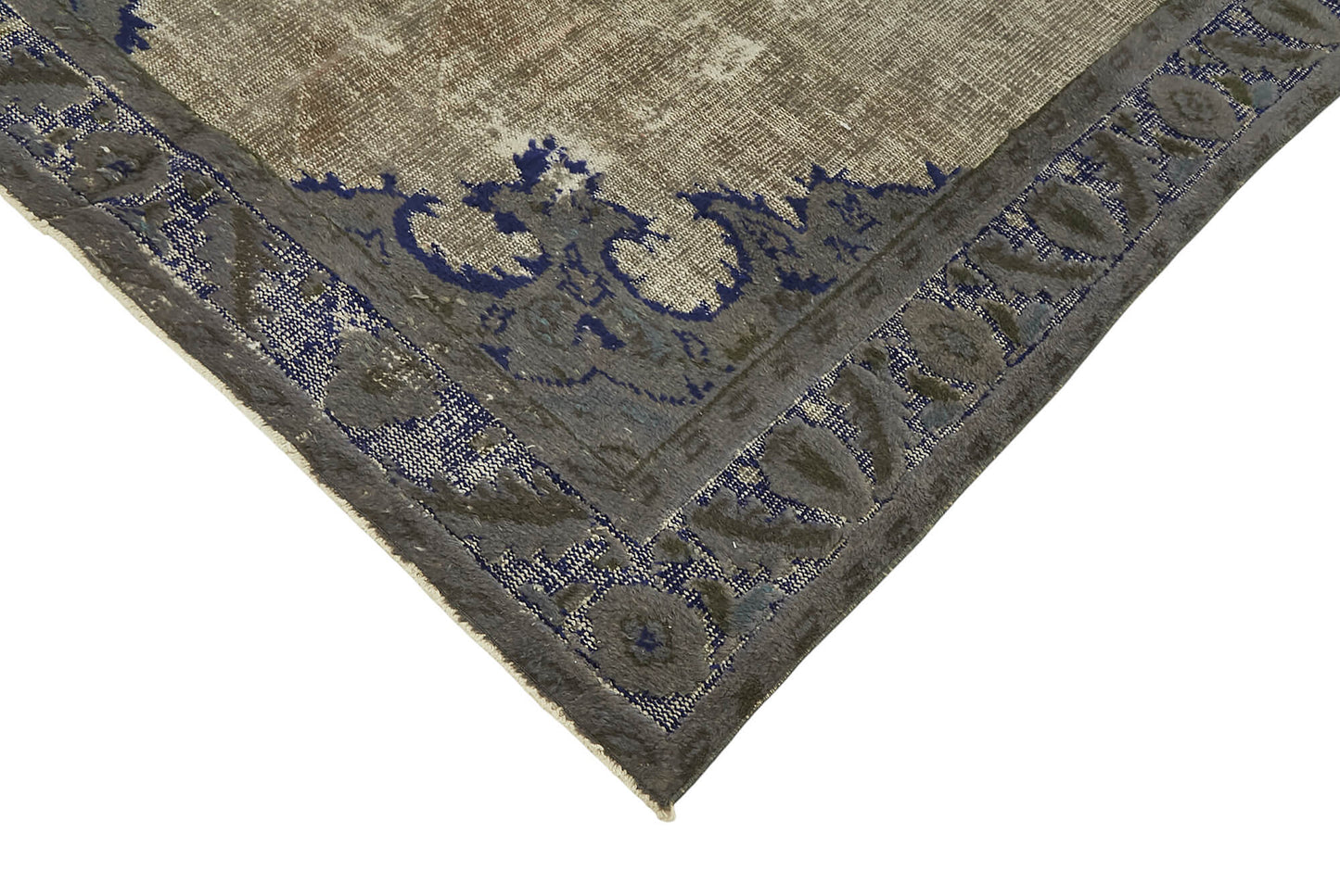 6x9 Vintage Hand-Carved Turkish Rug - 47031