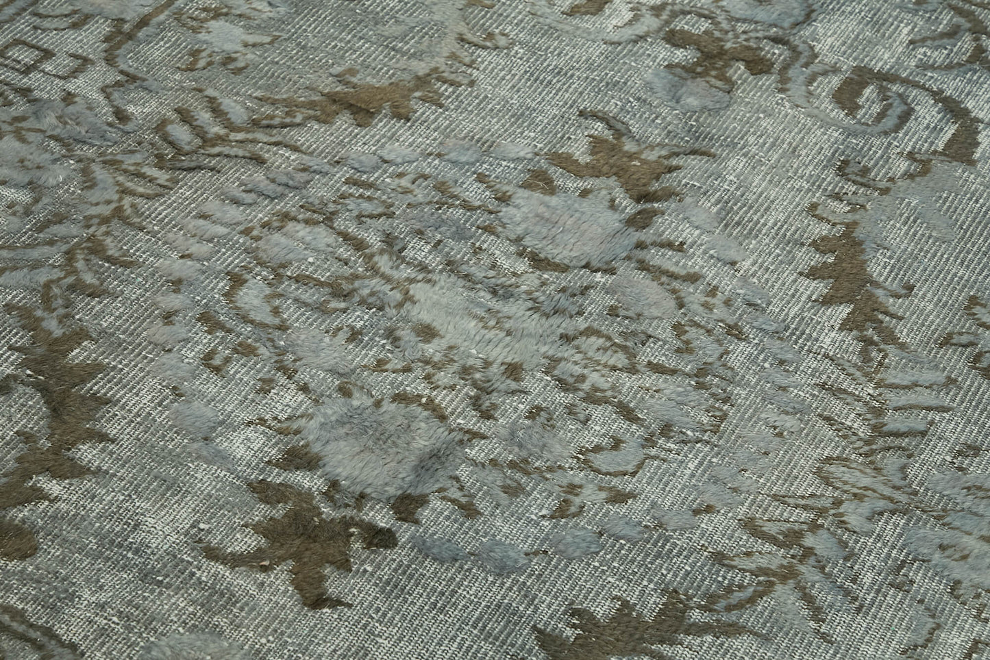 6x9 Vintage Hand-Carved Turkish Rug - 47046