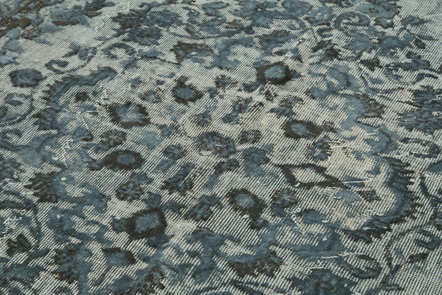 6x10 Vintage Hand-Carved Turkish Rug - 47051