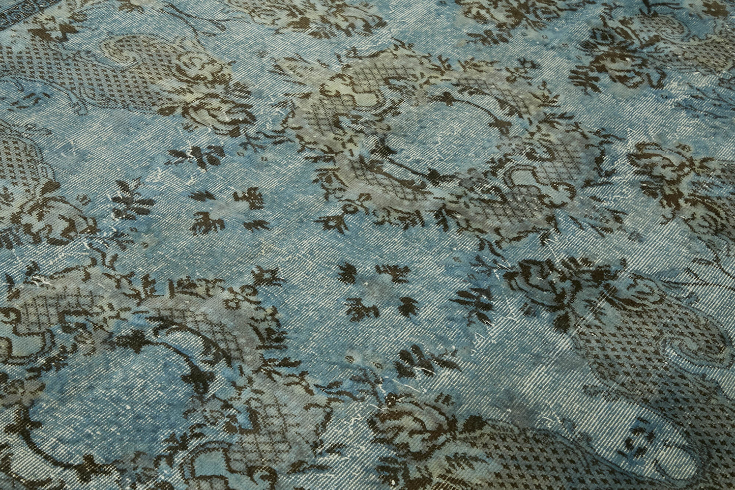 6x9 Vintage Hand-Carved Turkish Rug - 47055