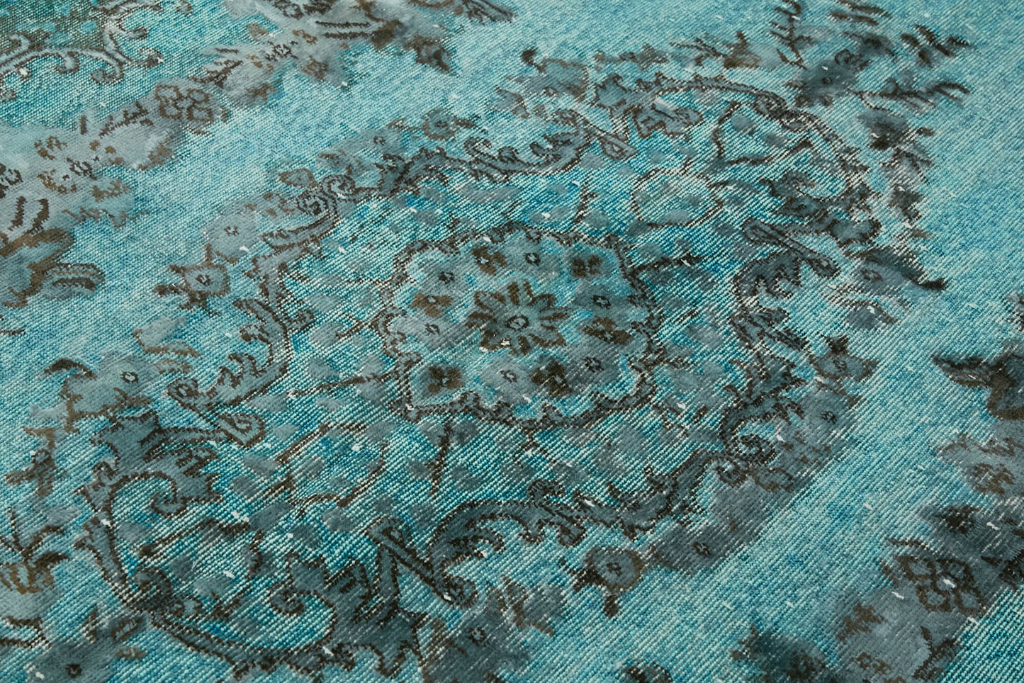 6x9 Vintage Hand-Carved Turkish Rug - 47064