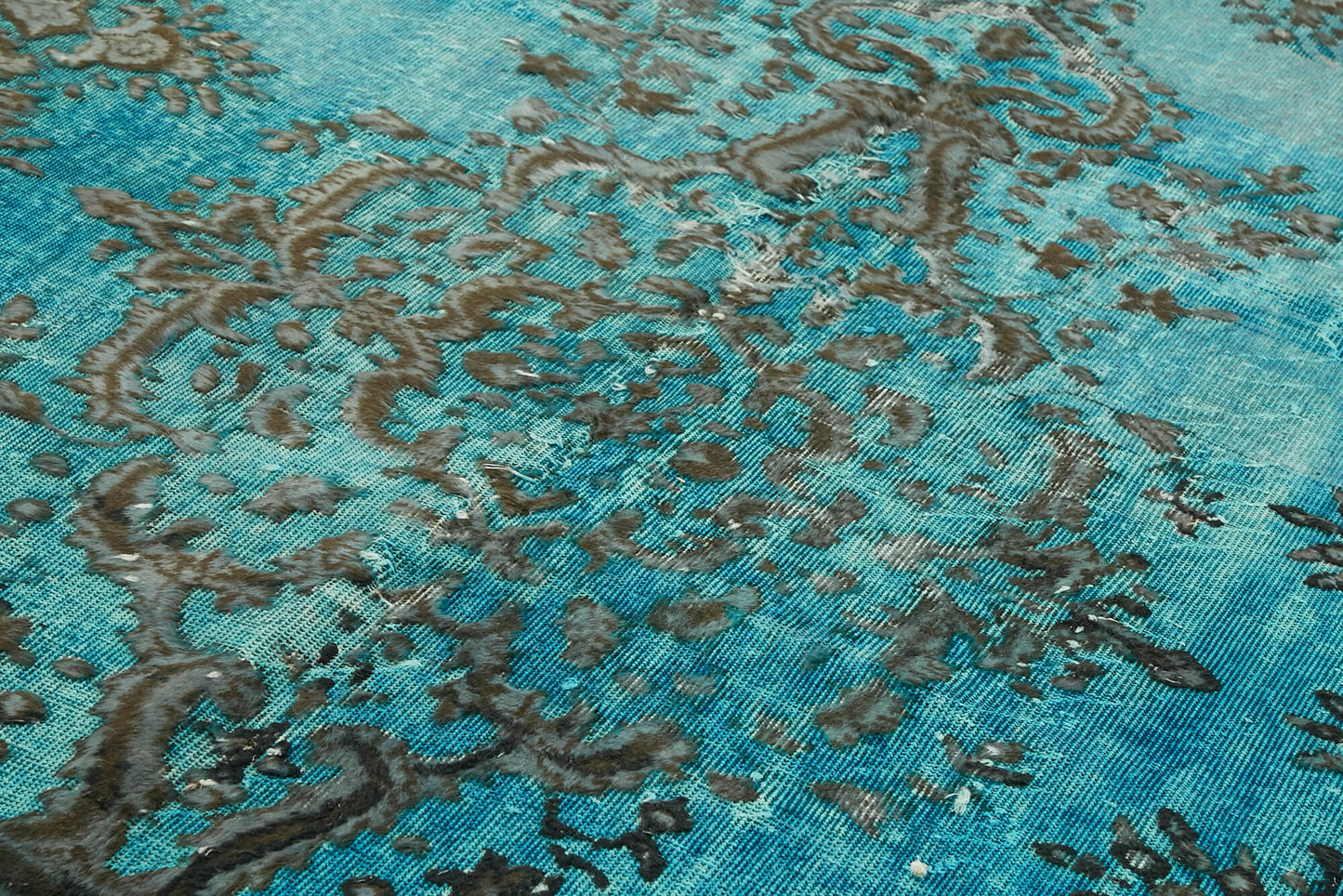 6x9 Vintage Hand-Carved Turkish Rug - 47066