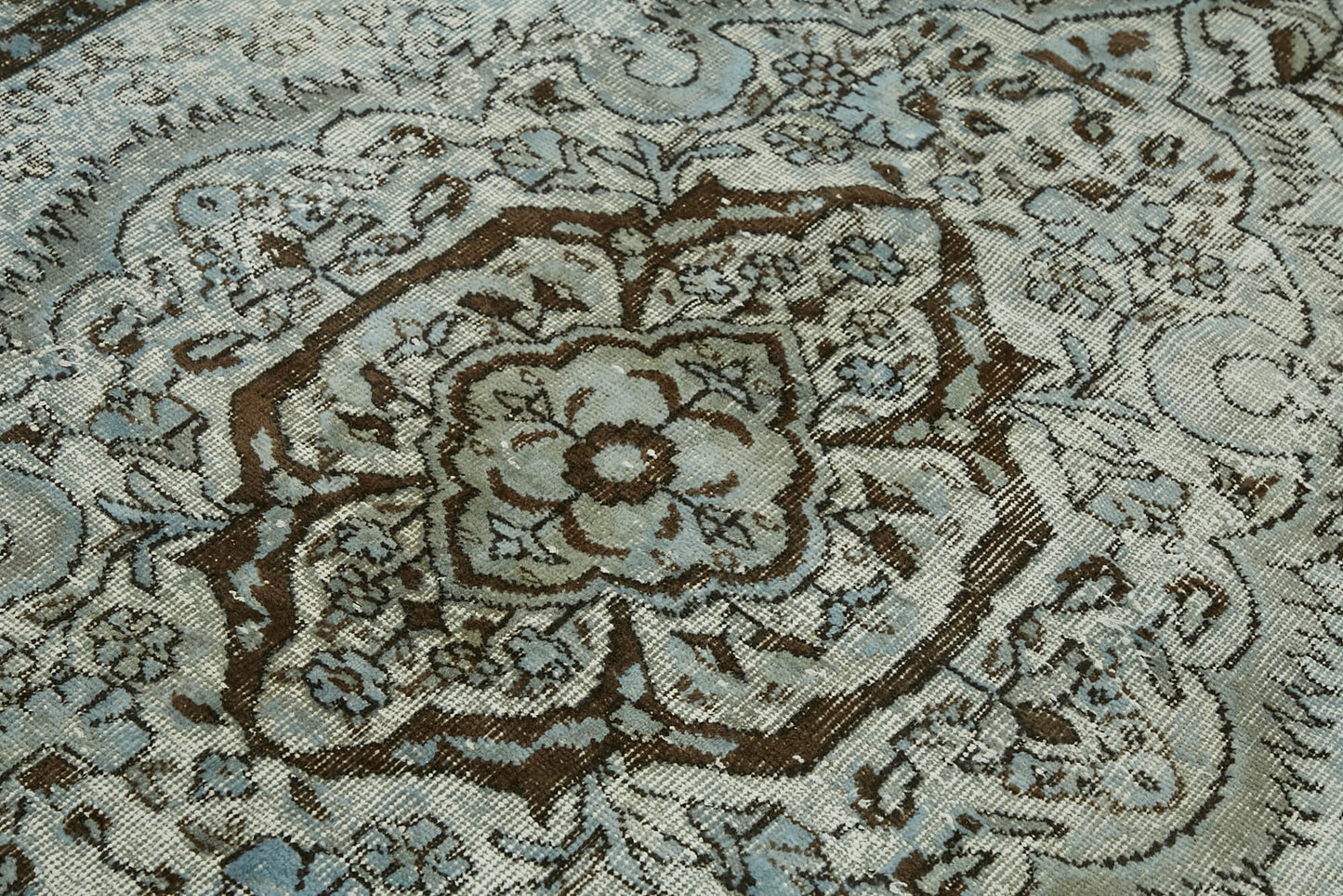 6x9 Vintage Hand-Carved Turkish Rug - 47071