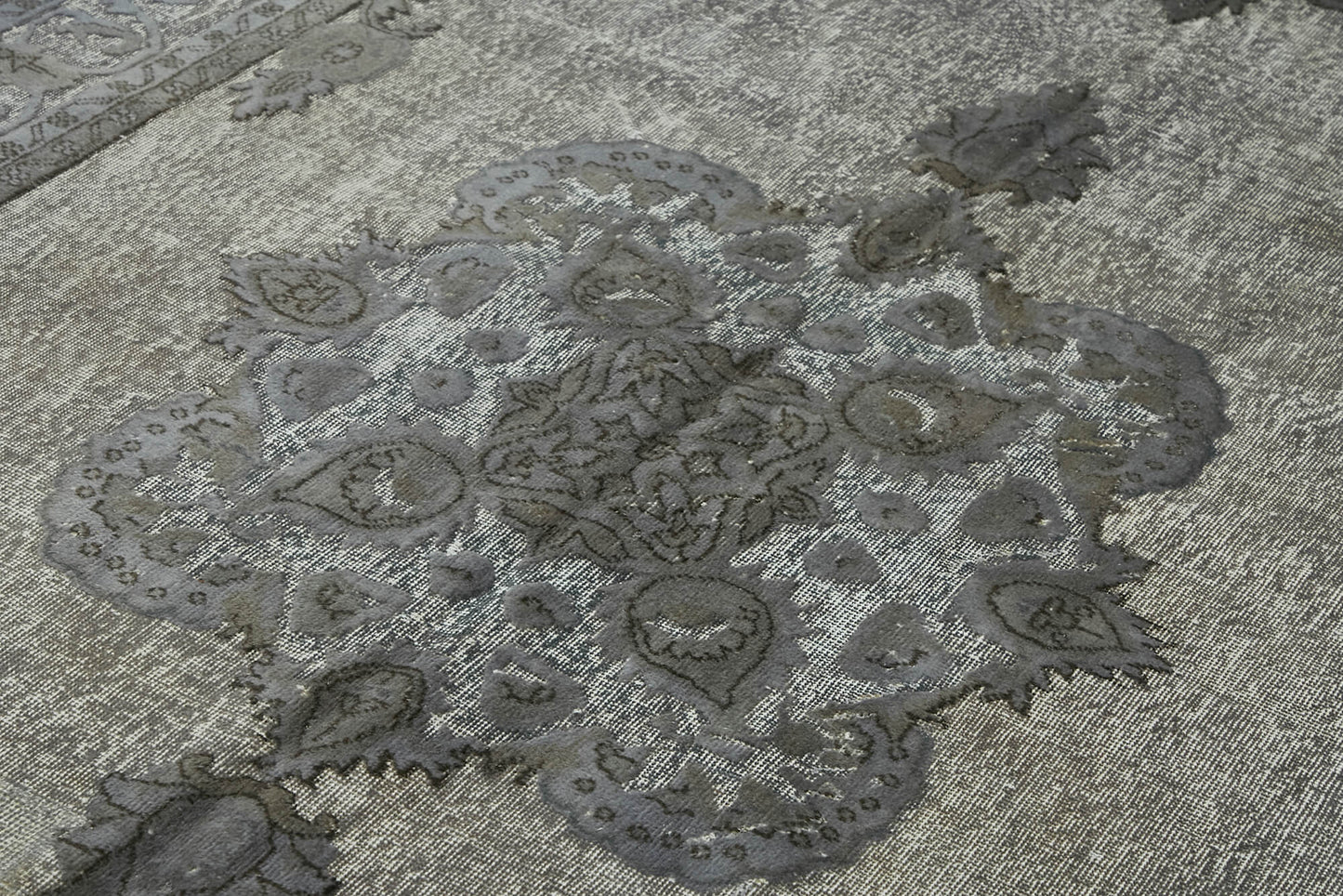 7x10 Vintage Hand-Carved Turkish Rug - 47077