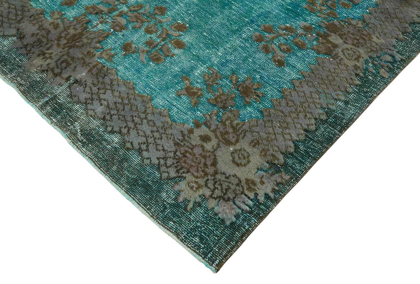 6x11 Vintage Hand-Carved Turkish Rug - 47108