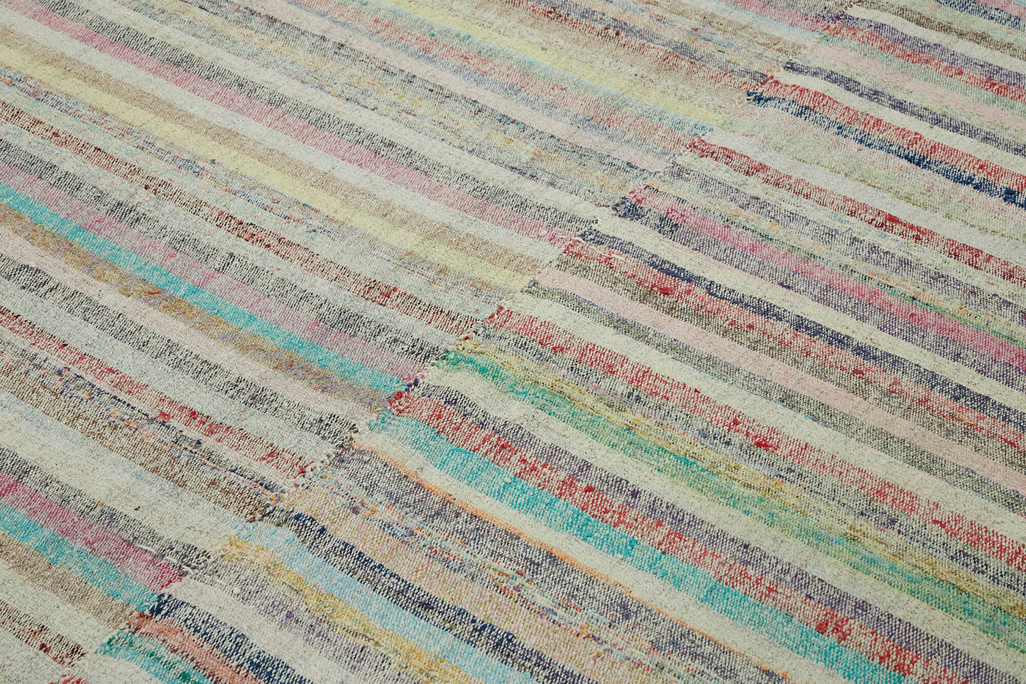 6x9 Vintage Chaput Kilim Rug - 47310